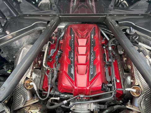 Used 2024 Chevrolet Corvette Stingray Preferred Cpe w/ Battery Protection Package RWD image 9