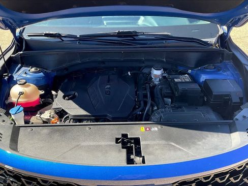 Certified 2023 Kia Sorento S image 9