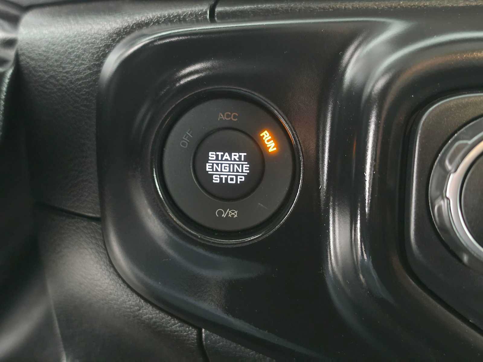 Used 2023 Jeep Wrangler Sport AWD/4WD image 27