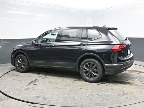 Used 2022 Volkswagen Tiguan SE image 4
