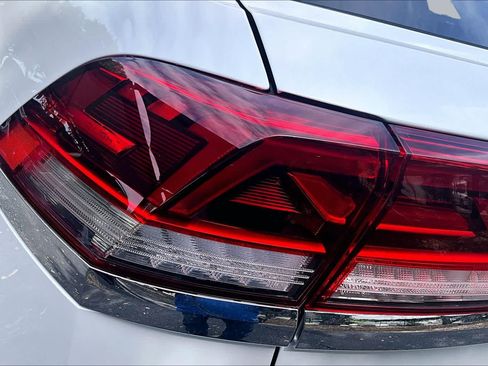 New 2026 Volkswagen Atlas Cross Sport SE FWD image 14