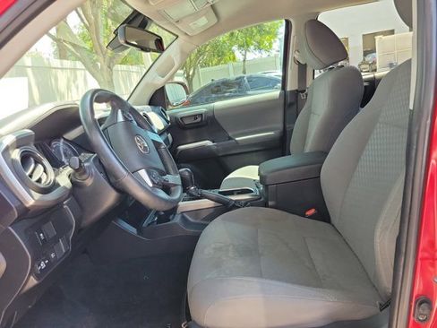 Used 2023 Toyota Tacoma SR5 w/ Technology Package image 9