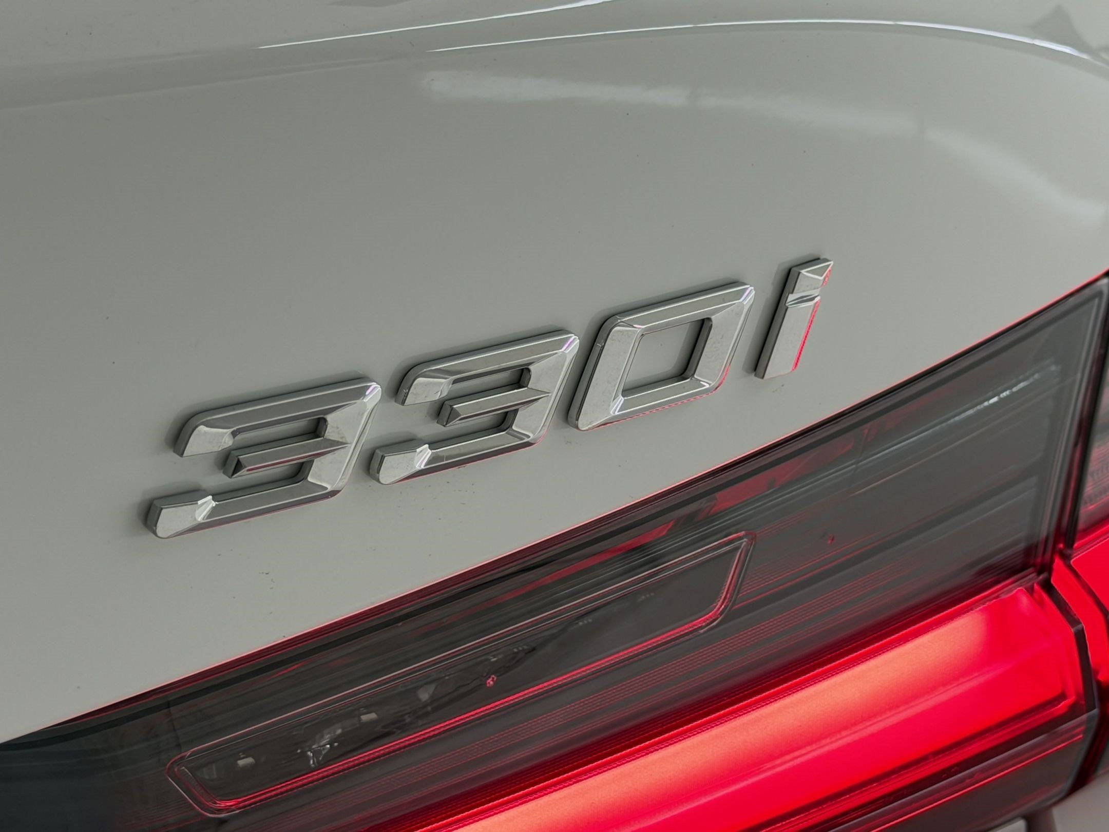 New 2026 BMW 330i Sedan w/ Convenience Package RWD image 33