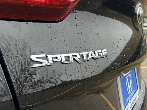 Used 2020 Kia Sportage EX image 11