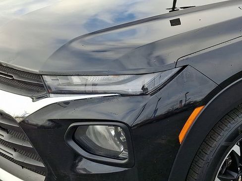 Used 2023 Chevrolet TrailBlazer LT w/ Convenience Package image 9