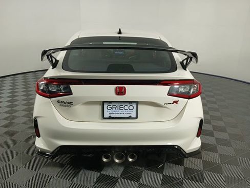 Used 2025 Honda Civic Type R image 6