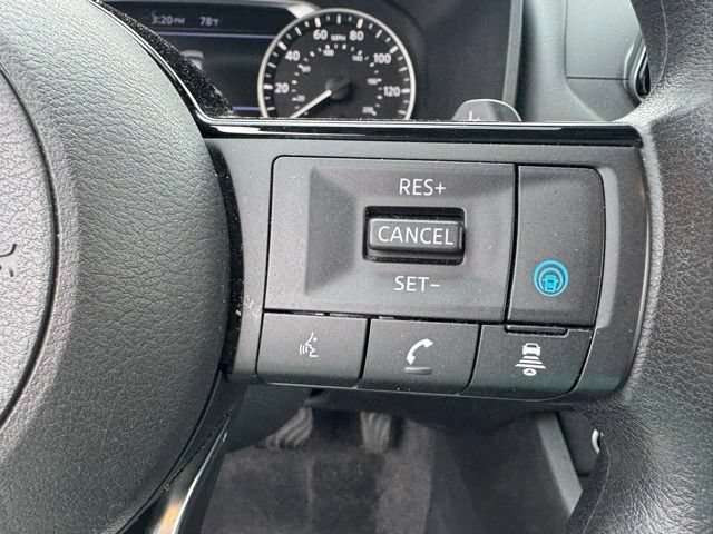 Used 2023 Nissan Rogue SV AWD/4WD image 14