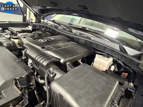 Used 2023 Nissan Armada Platinum w/ Captain's Chairs Package image 9