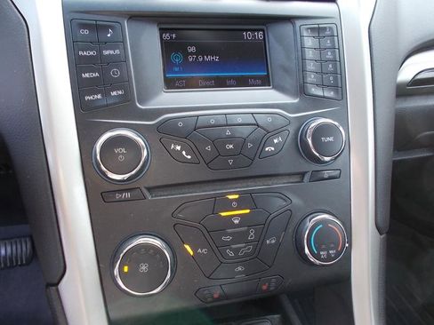 Used 2015 Ford Fusion SE w/ Equipment Group 202A image 31