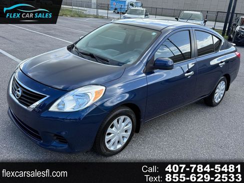 Used 2013 Nissan Versa SV w/ Convenience Pkg image 1