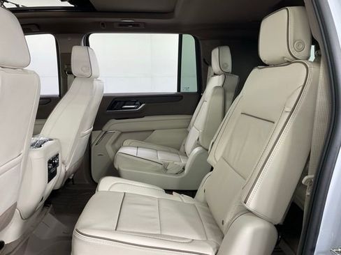 New 2026 GMC Yukon XL Denali w/ Sun & Power Step Package AWD/4WD image 37