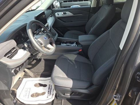 New 2026 Ford Explorer Active image 11