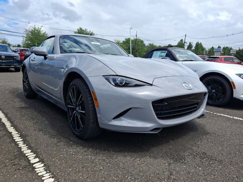 New 2026 MAZDA MX-5 Miata RF Grand Touring RWD image 1