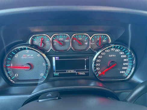 Used 2018 Chevrolet Silverado 1500 LT w/ All Star Edition image 16