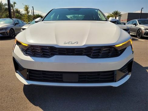 New 2025 Kia K5 LXS image 2