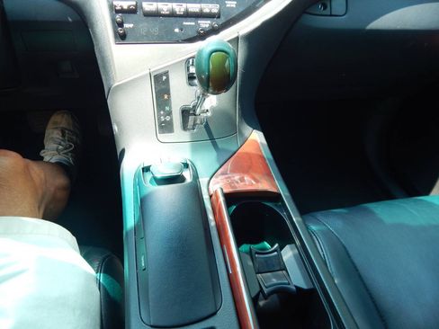 Used 2011 Lexus RX 350 AWD w/ Premium Pkg image 23