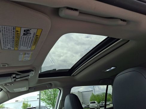 Certified 2023 Subaru Outback Limited image 16