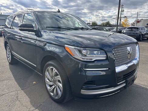 Certified 2022 Lincoln Navigator Reserve image 7