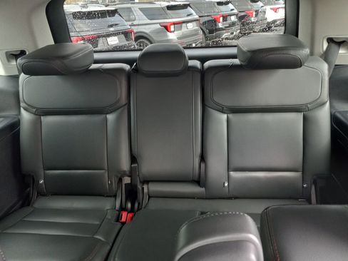 Used 2025 Ford Expedition Active AWD/4WD image 16