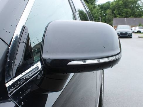 Used 2019 Lincoln MKT AWD image 7