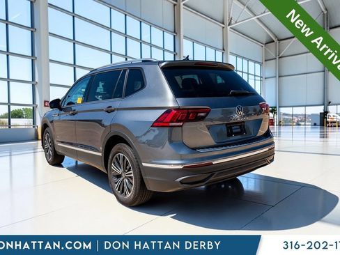 Used 2024 Volkswagen Tiguan SE FWD image 27
