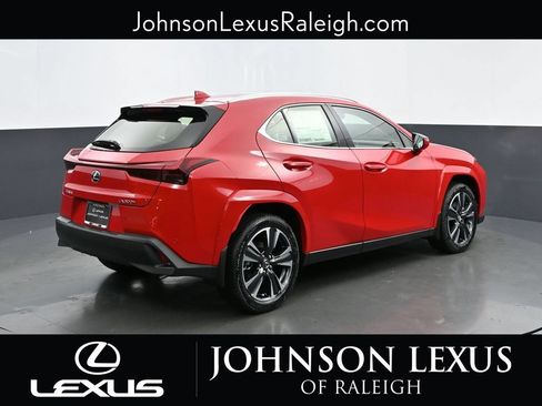 Used 2025 Lexus UX 300h FWD w/ Accessory Package (Z1) image 9