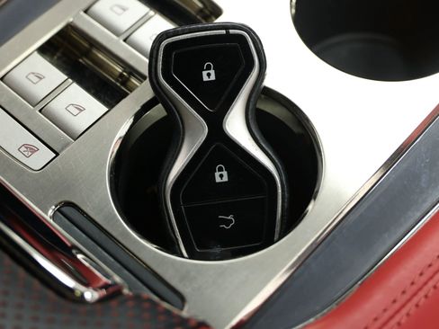 Used 2018 Karma Revero Luxury image 5