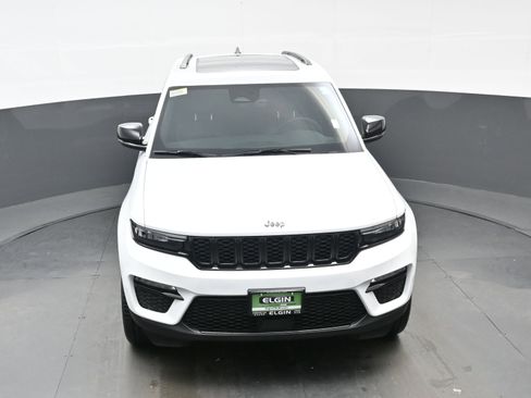 Used 2025 Jeep Grand Cherokee Limited w/ Black Appearance Package image 25