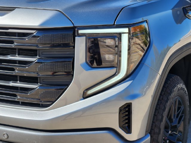 Used 2026 GMC Sierra 1500 Elevation w/ Elevation Premium Package AWD/4WD image 9