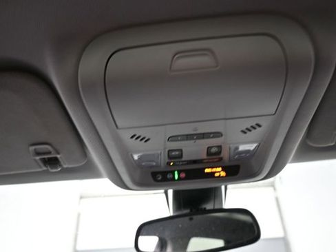 Used 2023 Chevrolet Blazer LT image 6