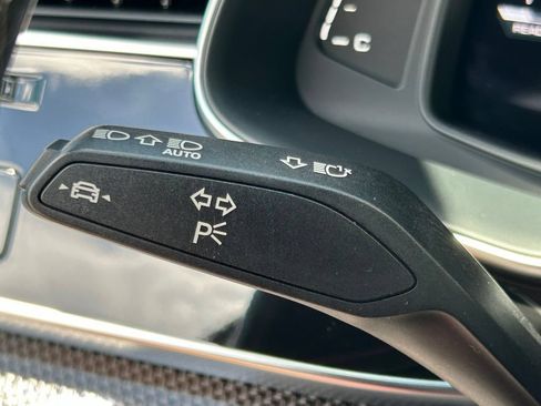 Used 2023 Audi SQ8 Prestige AWD/4WD image 25