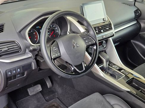 Used 2025 Mitsubishi Eclipse Cross SE image 10