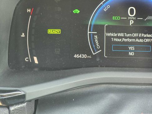 Certified 2025 Toyota Camry LE FWD image 28