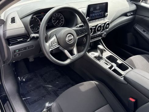 Used 2025 Nissan Sentra SV FWD image 13