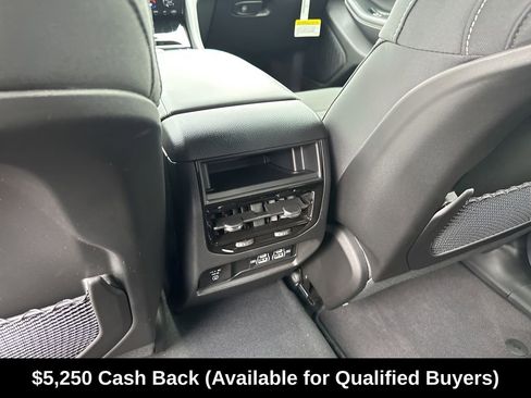 New 2025 Jeep Grand Cherokee Laredo X w/ Luxury Tech Group I RWD image 24