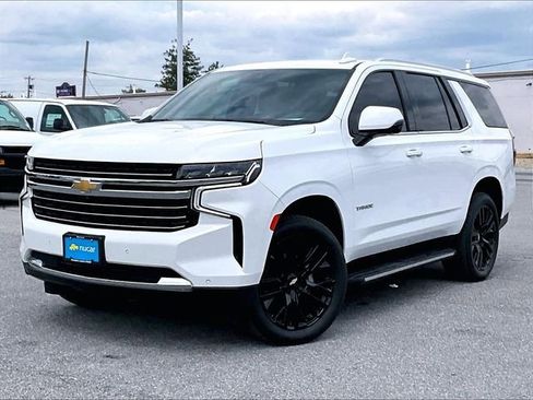 Used 2023 Chevrolet Tahoe LT w/ Luxury Package AWD/4WD image 2