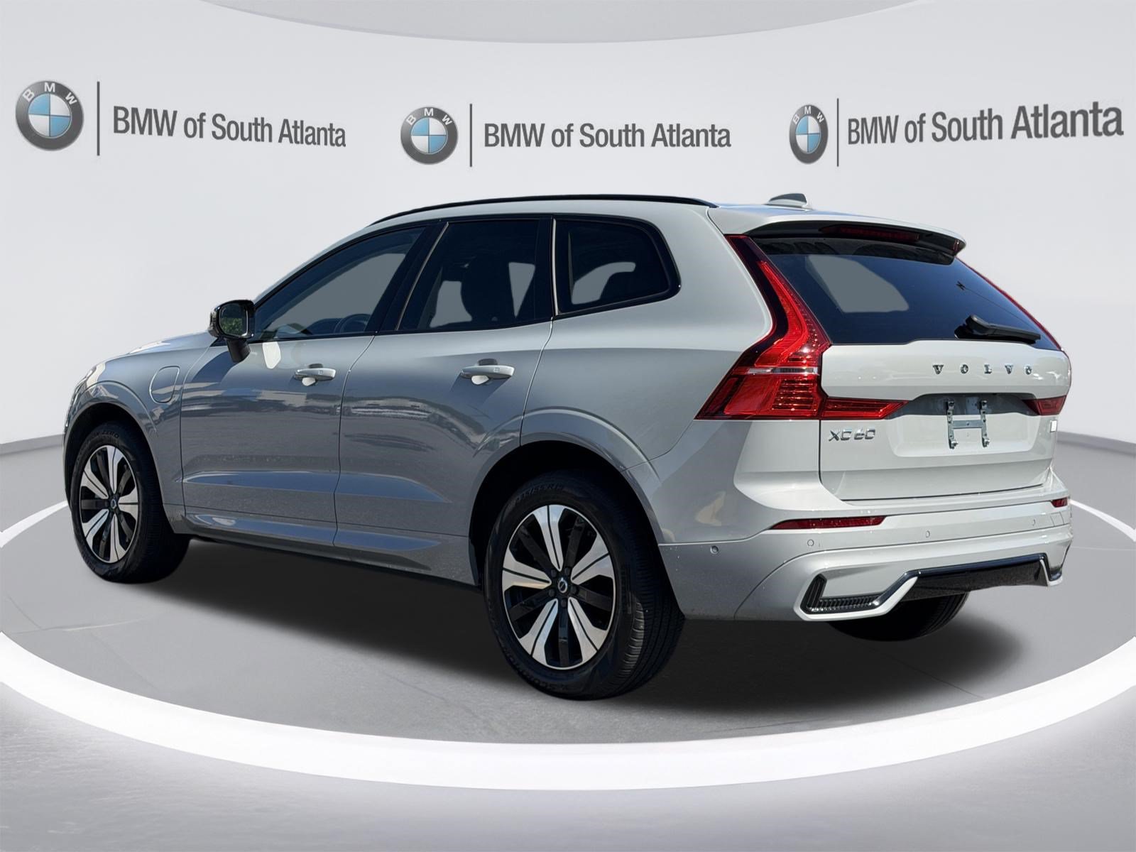 Used 2024 Volvo XC60 T8 Plus w/ Climate Package AWD/4WD image 23