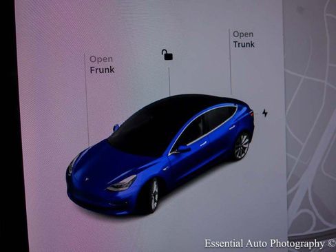 Used 2018 Tesla Model 3 Long Range RWD image 17