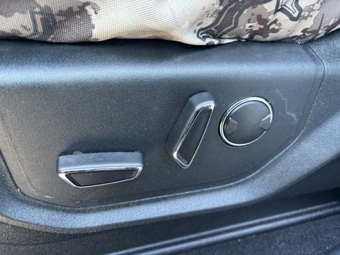 Used 2019 Ford F350 Lariat w/ Chrome Package image 20