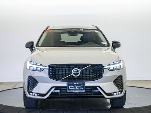 Certified 2025 Volvo XC60 B5 Core AWD/4WD image 7