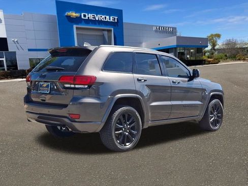 Used 2020 Jeep Grand Cherokee Altitude AWD/4WD image 26