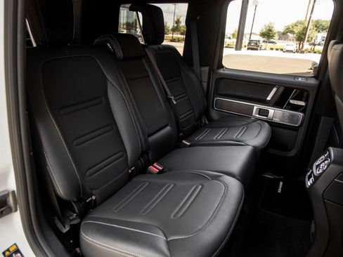 Used 2025 Mercedes-Benz G 550 image 38