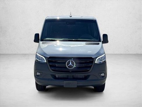 Used 2024 Mercedes-Benz Sprinter 2500 image 2