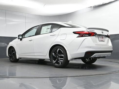 New 2025 Nissan Versa SR w/ Trunk Package image 26