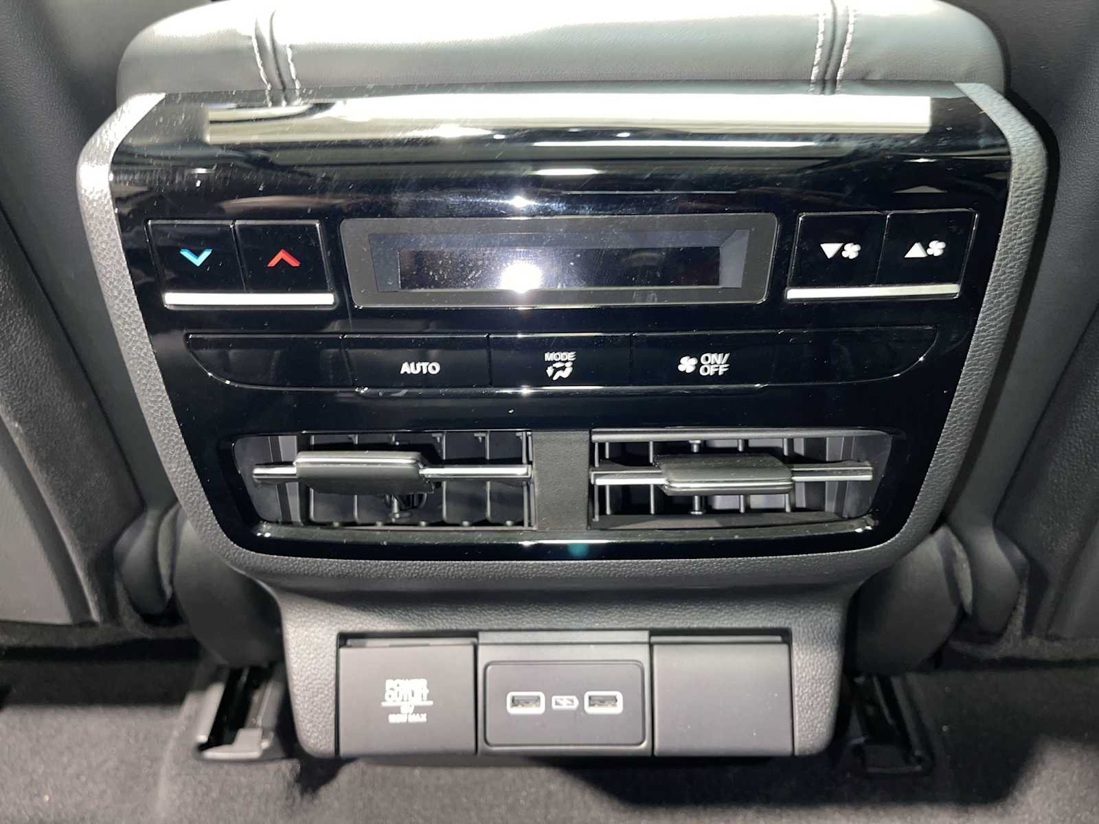 Used 2022 Acura MDX w/ Technology Package AWD/4WD image 24