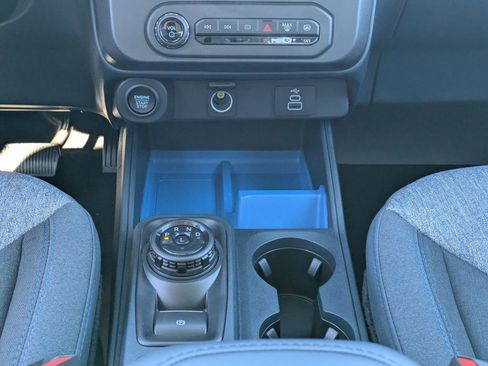 New 2025 Ford Maverick XL image 21