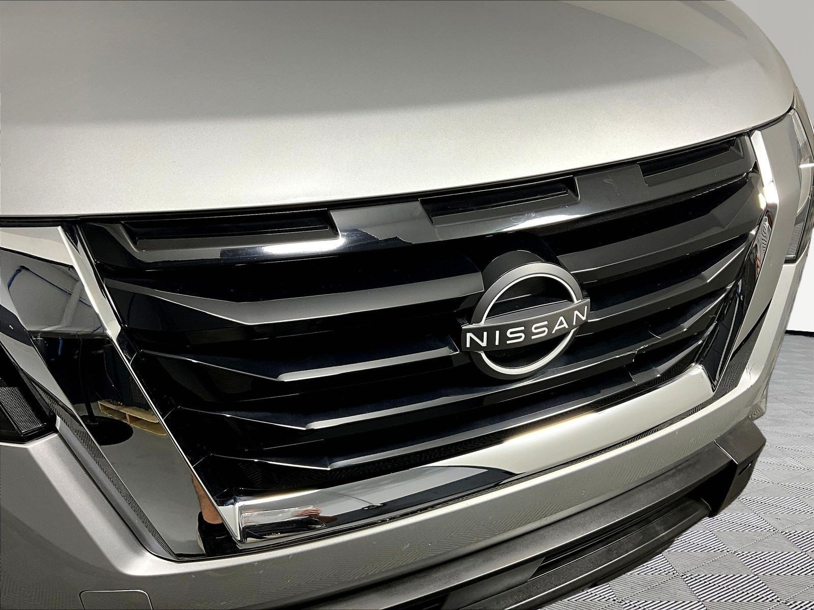 Used 2022 Nissan Pathfinder SV AWD/4WD image 33