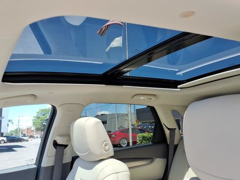 Certified 2023 Cadillac XT5 Premium Luxury AWD/4WD image 24