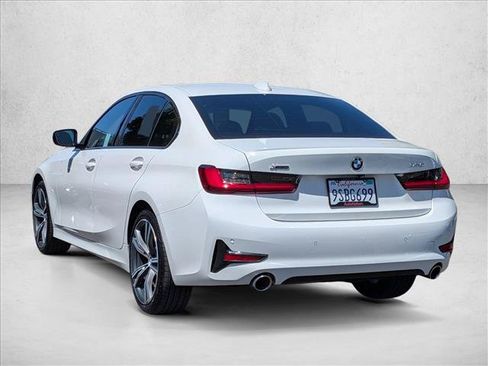 Used 2022 BMW 330i xDrive Sedan w/ Premium Package 2 AWD/4WD image 8