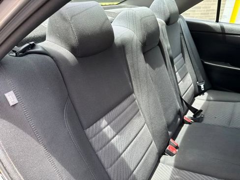 Used 2017 Toyota Camry LE FWD image 21